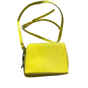 Wild Fable Yellow shoulder crossbody bag, hard shell